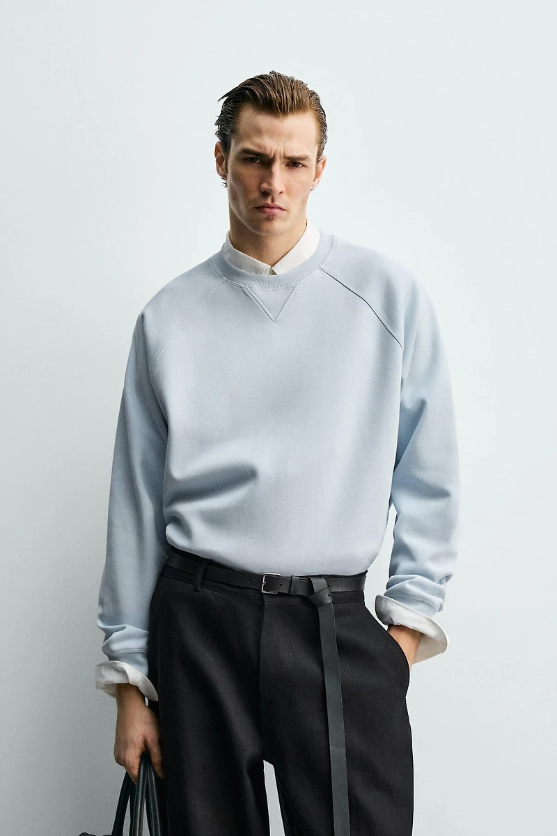 WASHED PIQUÉ TEXTURED SWEATSHIRT