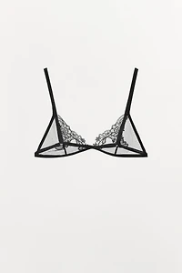 LACE TRIANGLE BRALETTE