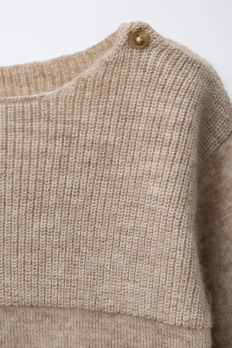 WOOL AND CASHMERE BLEND SWEATER