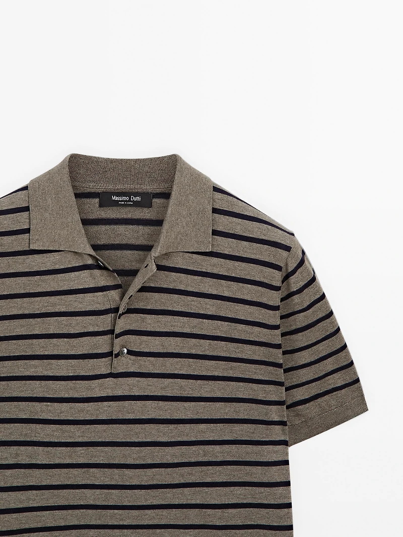 Polo en maille à rayures et manches courtes