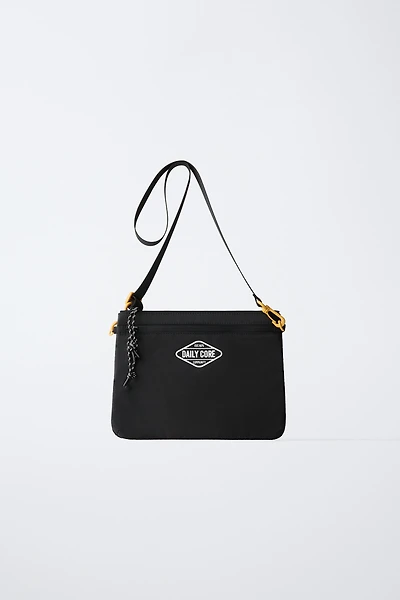 BASIC CROSSBODY BAG