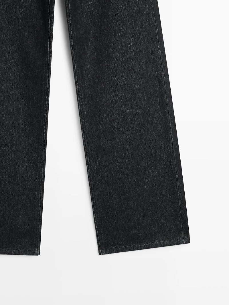 High-waist wide-leg jeans