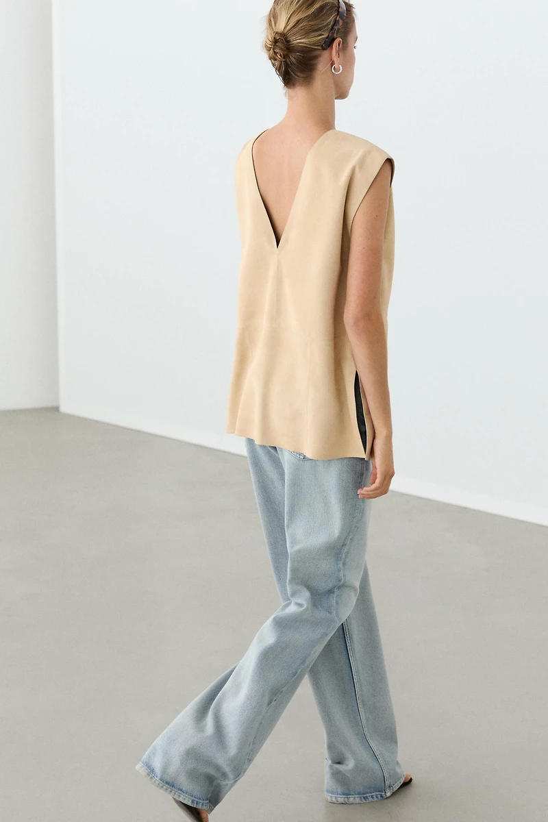 Suede leather sleeveless top