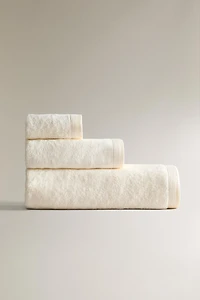 SILK BLEND BATH TOWEL (600 GSM)