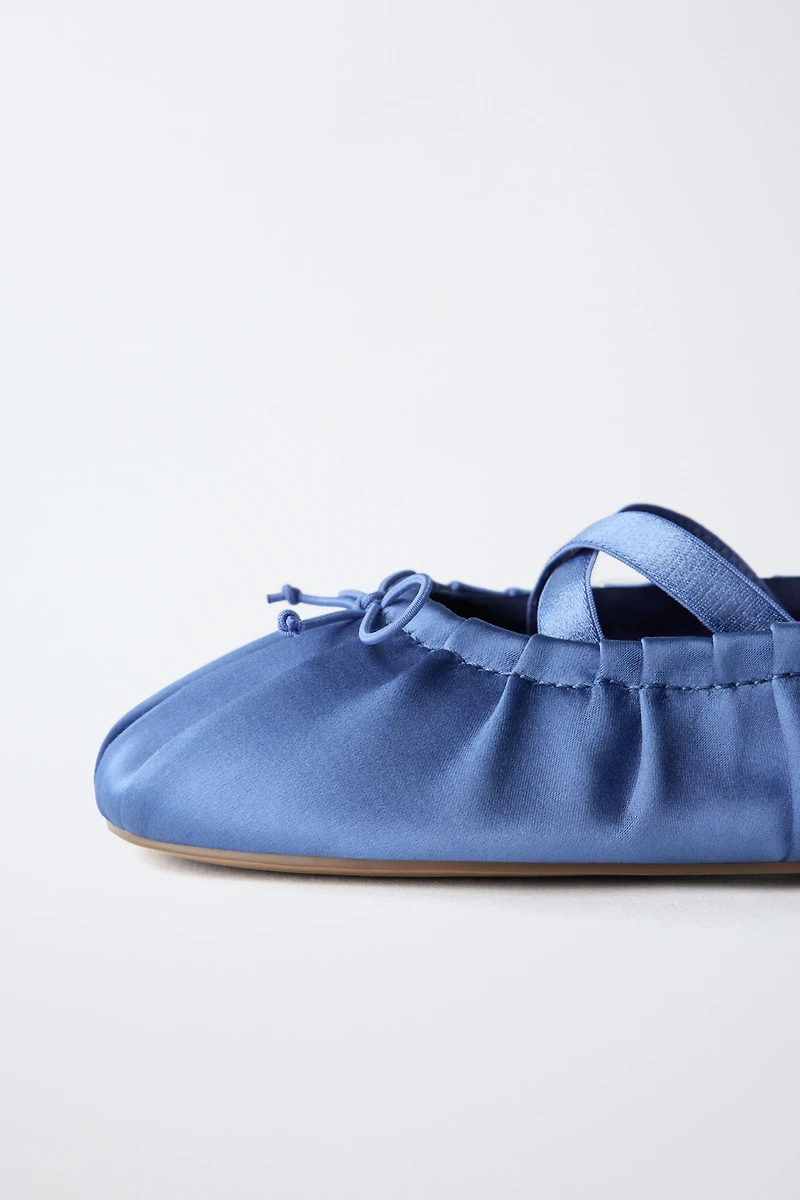 SATIN-EFFECT BALLET FLATS
