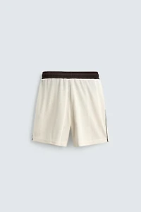SHORT RÉTRO FOOTBALL À CONTRASTE