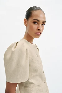 VESTE À MANCHES COURTES BOUFFANTES