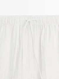 Short flowing Bermuda shorts