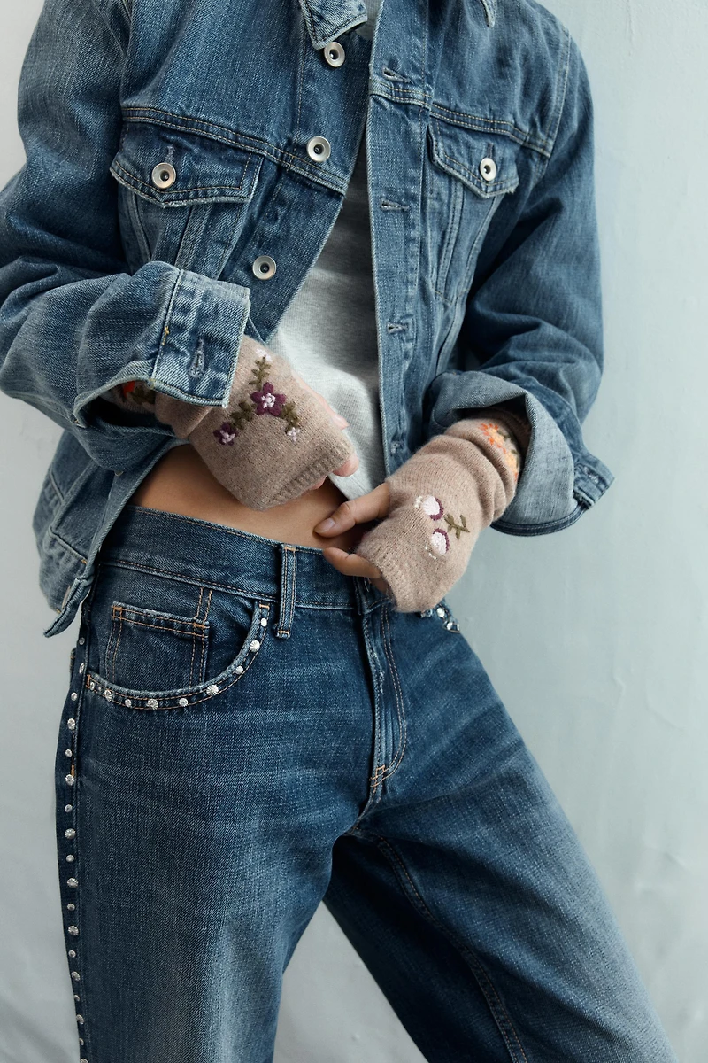 MITAINES EN MAILLE BRODÉES FLEURS