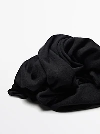 100% cashmere scarf