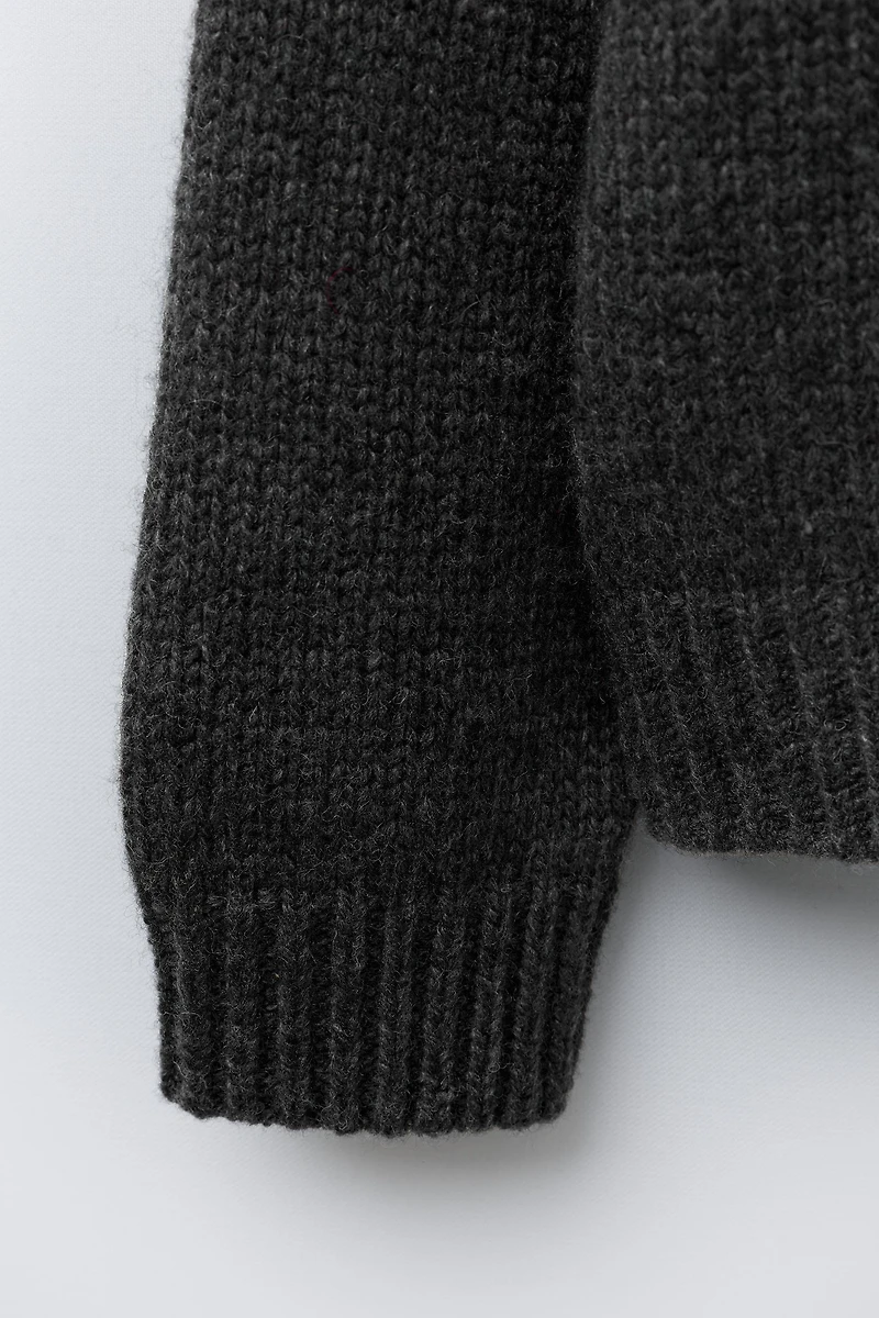 7-12 ANS/ PULL EN MAILLE AVEC LAINE SOURIS BRODÉE