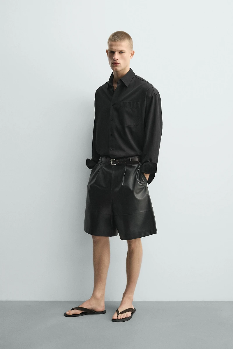 RELAXED FIT LEATHER PLEATED SHORTS
