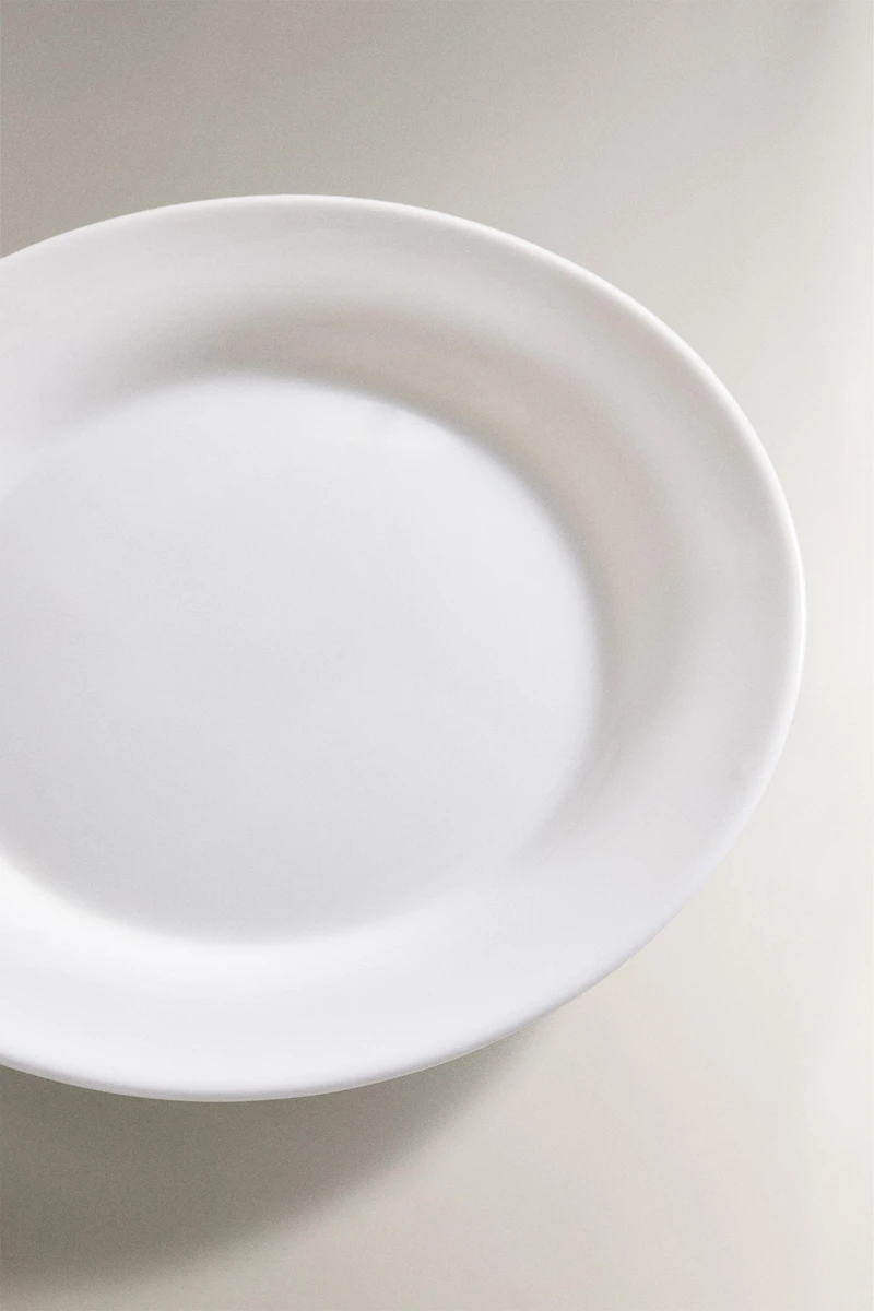 WHITE GLASS DESSERT PLATE