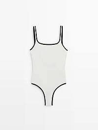 Maillot de bain texturé contrastant