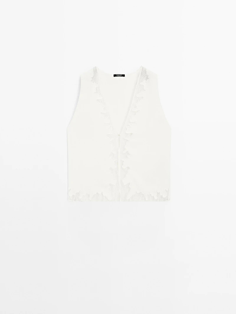 Flowing blouse with lace detail