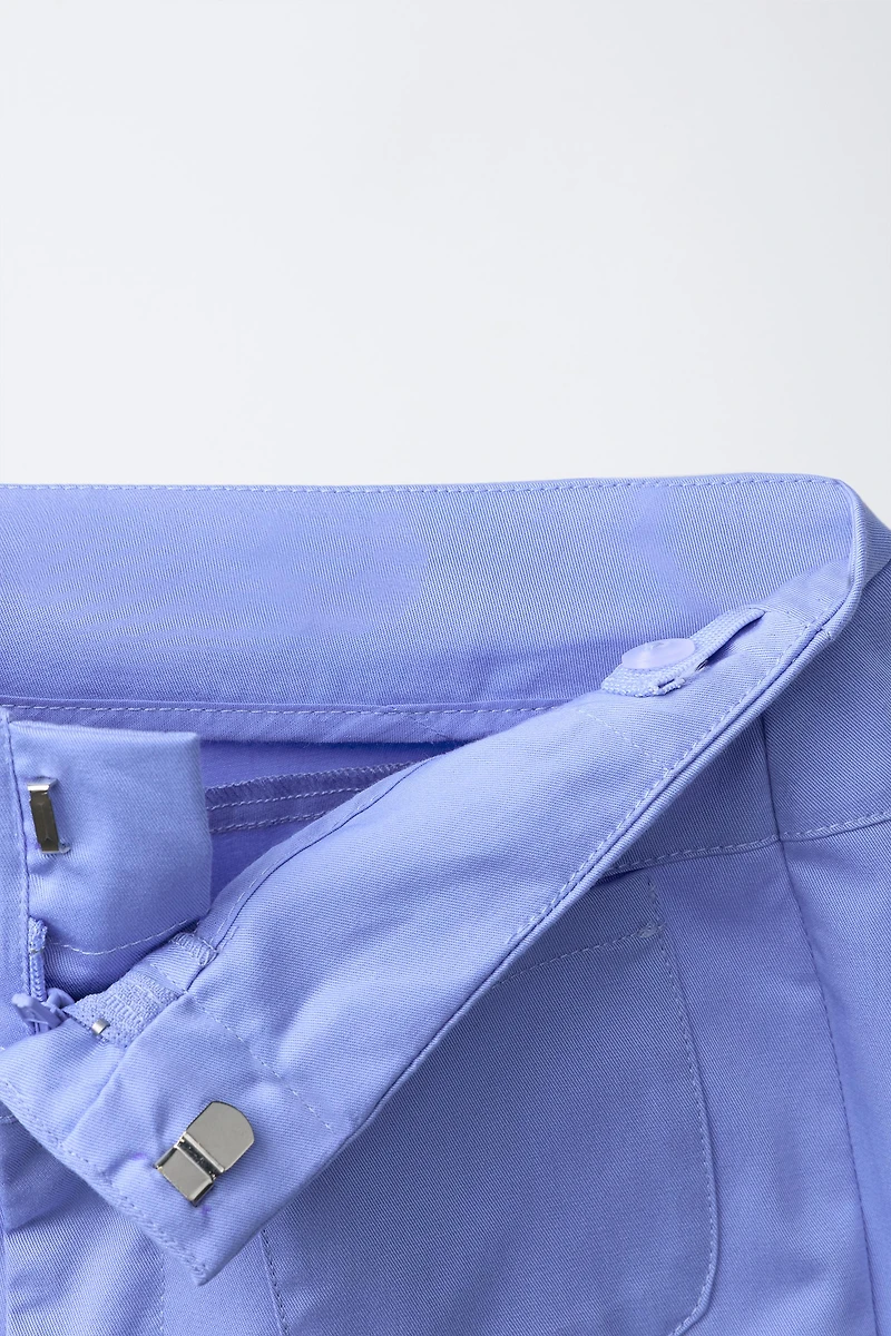 PANTALON CAPRI À OUVERTURES