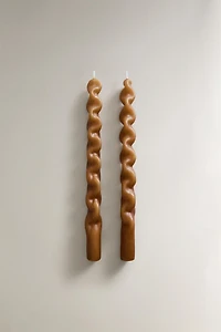 PACK OF 2 SCULPTURAL DECORATIVE CANDLES