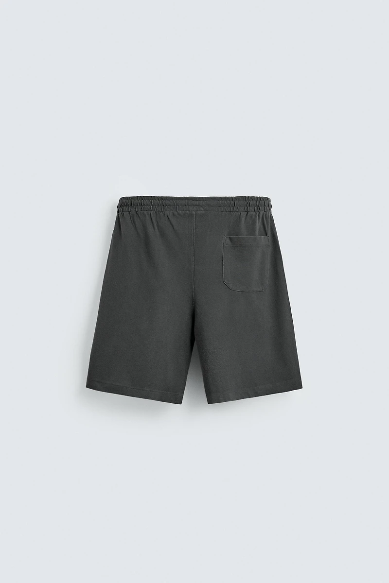 WASHED REGULAR FIT PIQUÉ SHORTS