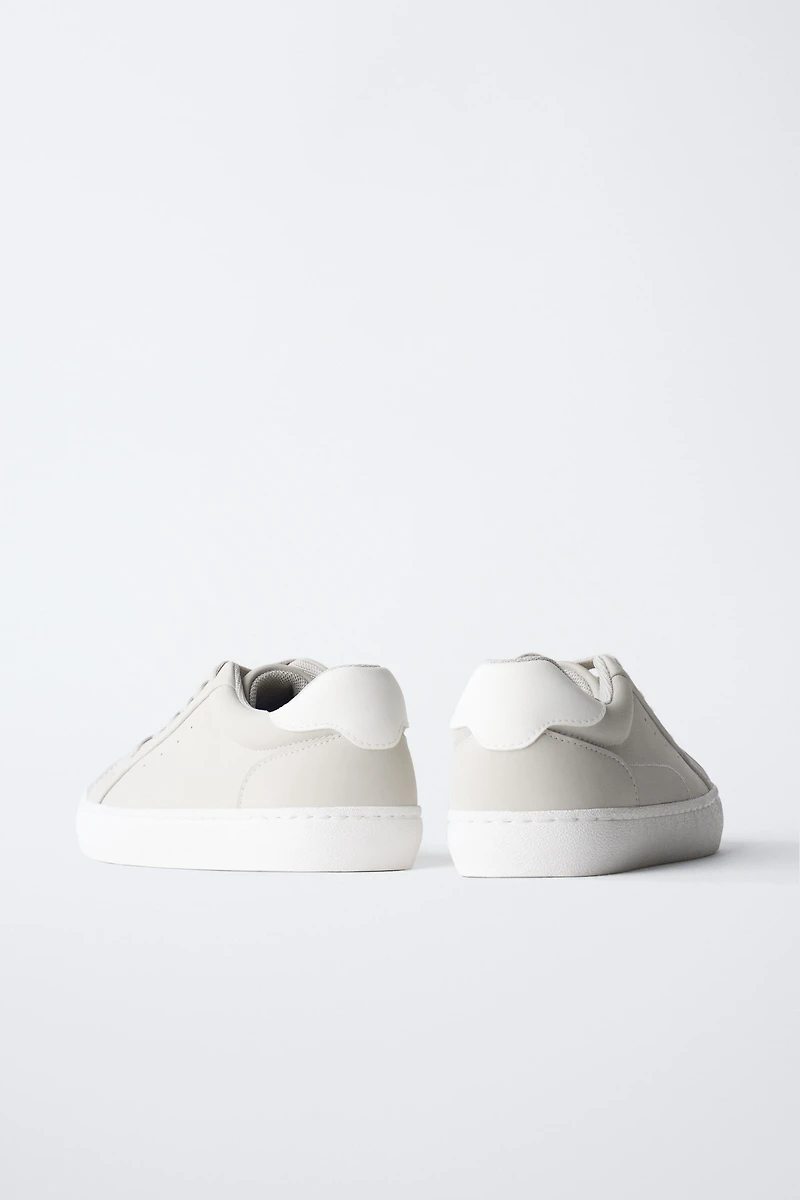 SOFT SNEAKERS