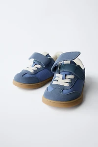 RETRO BAREFOOT SNEAKERS