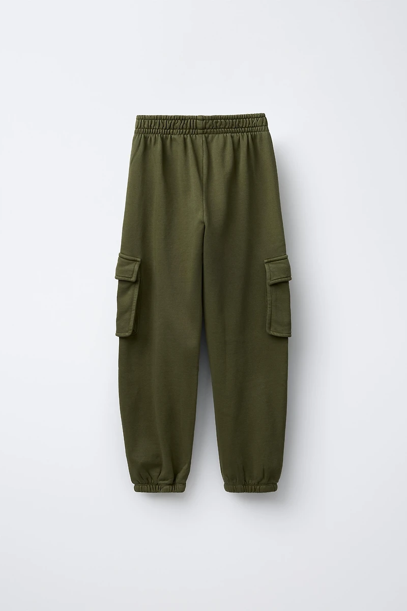 ENSEMBLE SWEAT ET JOGGER CARGO ÉTIQUETTE AUTOCOLLANTE