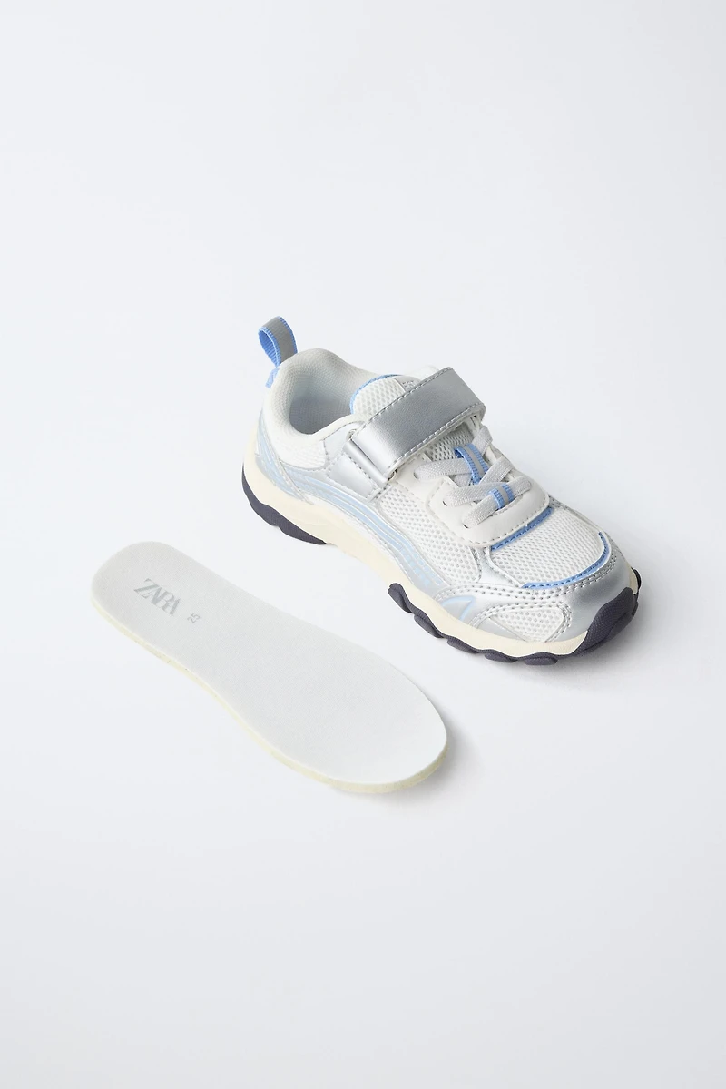 BAREFOOT SNEAKERS