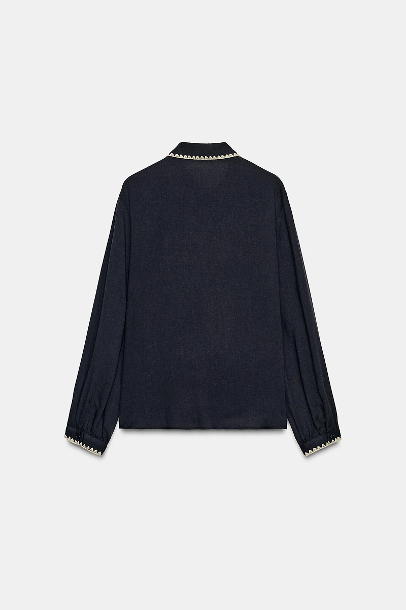 CONTRAST TOPSTITCHING TIE BLOUSE