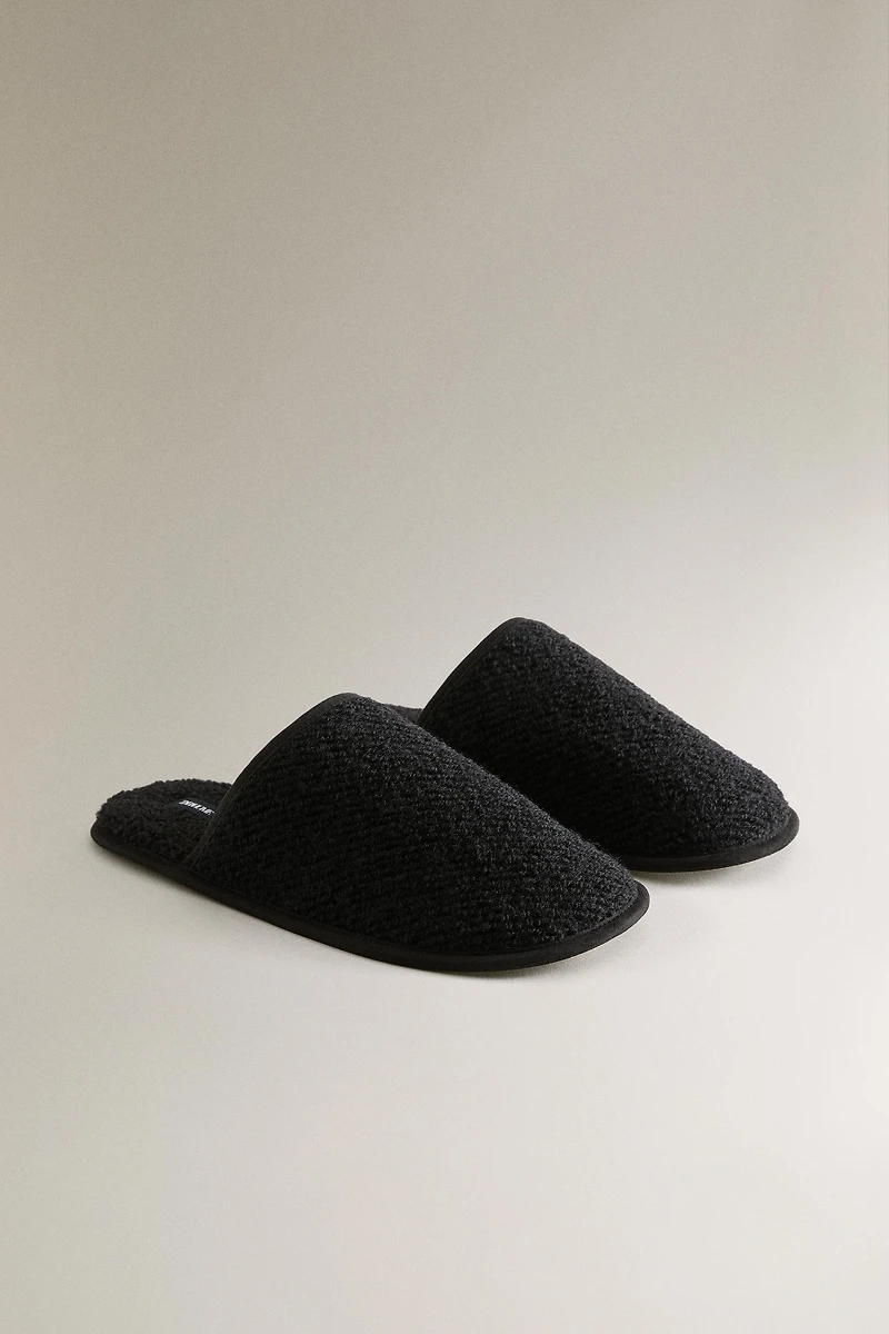 CHAUSSON CHAUD SEMELLE CUIR