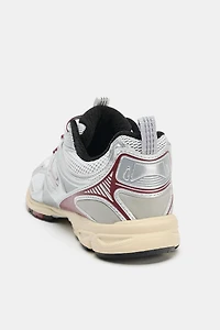 CONTRAST SNEAKERS