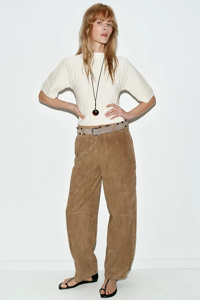 PUFF SLEEVE RIB KNIT TOP