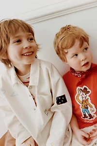 TOY STORY © DISNEY PIXAR EMBROIDERED TWILL OVERSHIRT
