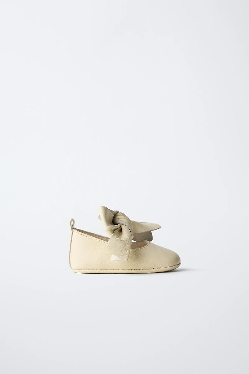 BALLERINES EN CUIR