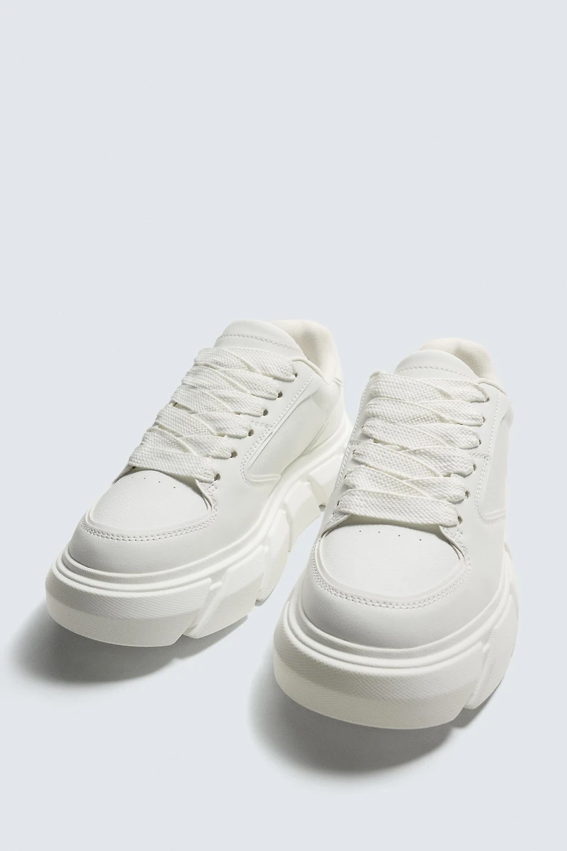 CHUNKY SOLE SNEAKERS
