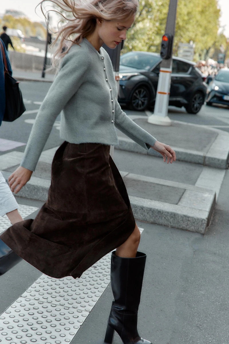 GILET EN MAILLE À BOUTONS BOULES
