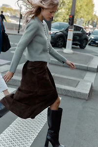GILET EN MAILLE À BOUTONS BOULES