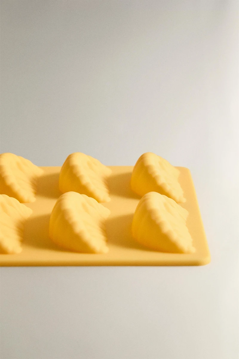 10-CUBE FRUIT SLICE SILICONE ICE TRAY