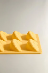 10-CUBE FRUIT SLICE SILICONE ICE TRAY