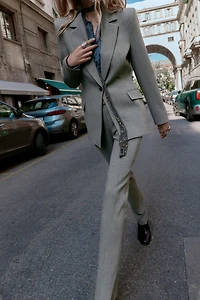 ONE-BUTTON TAILORED BLAZER