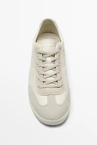 Chaussure de sport en cuir combinée