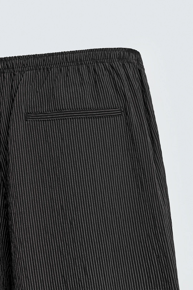 STRIPED FLOWY PANTS