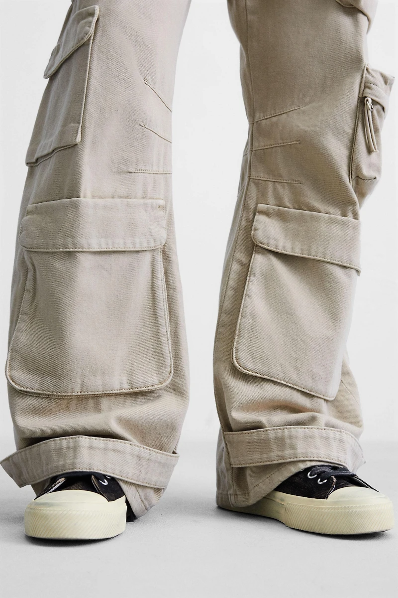 PANTALON CARGO EN DENIM AVEC POCHES