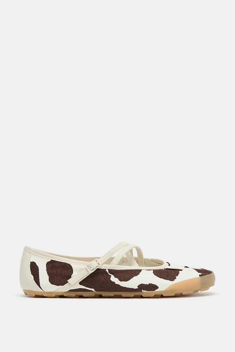 ANIMAL PRINT STRAPPY BALLET FLATS
