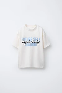 VARSITY TEXT AND LABEL T-SHIRT