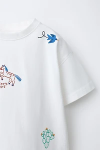 EMBROIDERED T-SHIRT