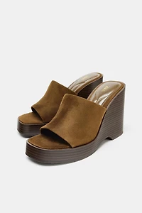 SUEDE PLATFORM WEDGE SANDALS