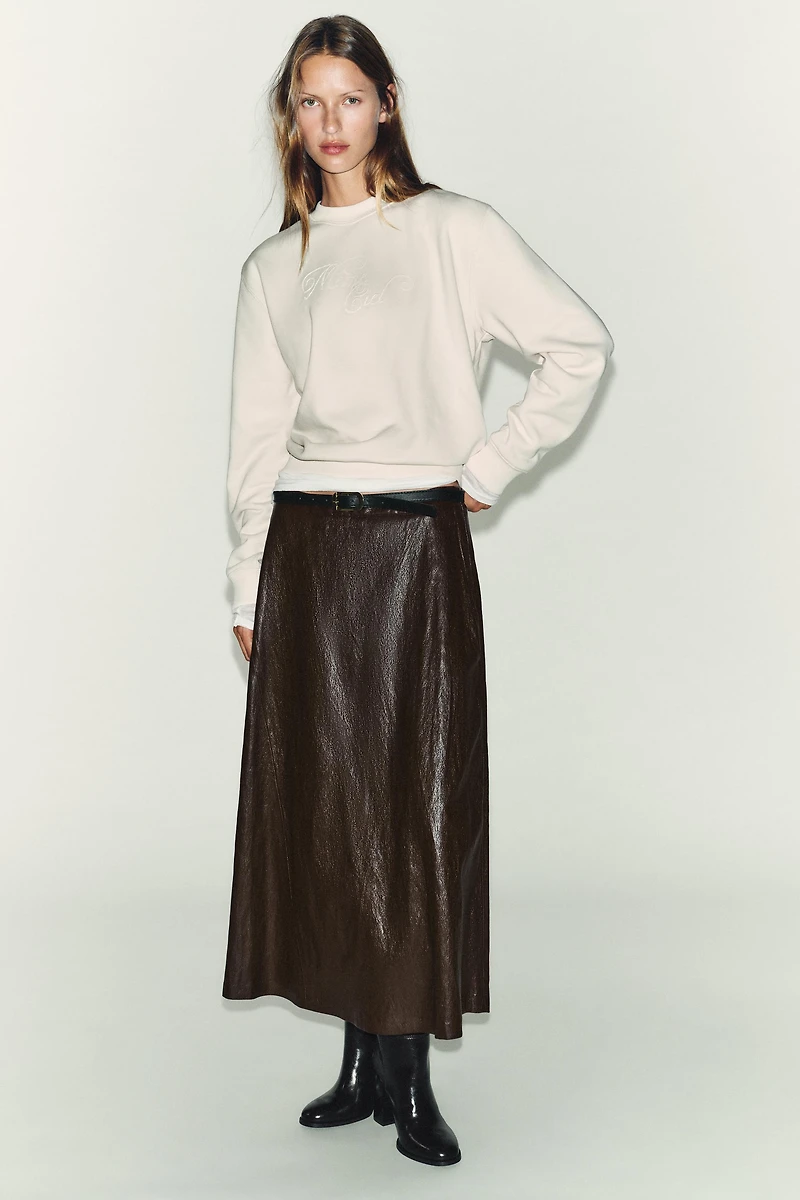 FRONT TEXT SWEATSHIRT