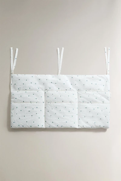 COT ORGANIZER WITH LEAVES