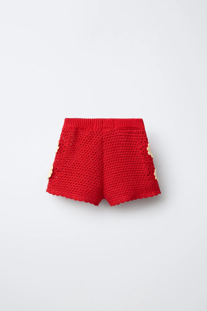 FLORAL CROCHET KNIT SHORTS