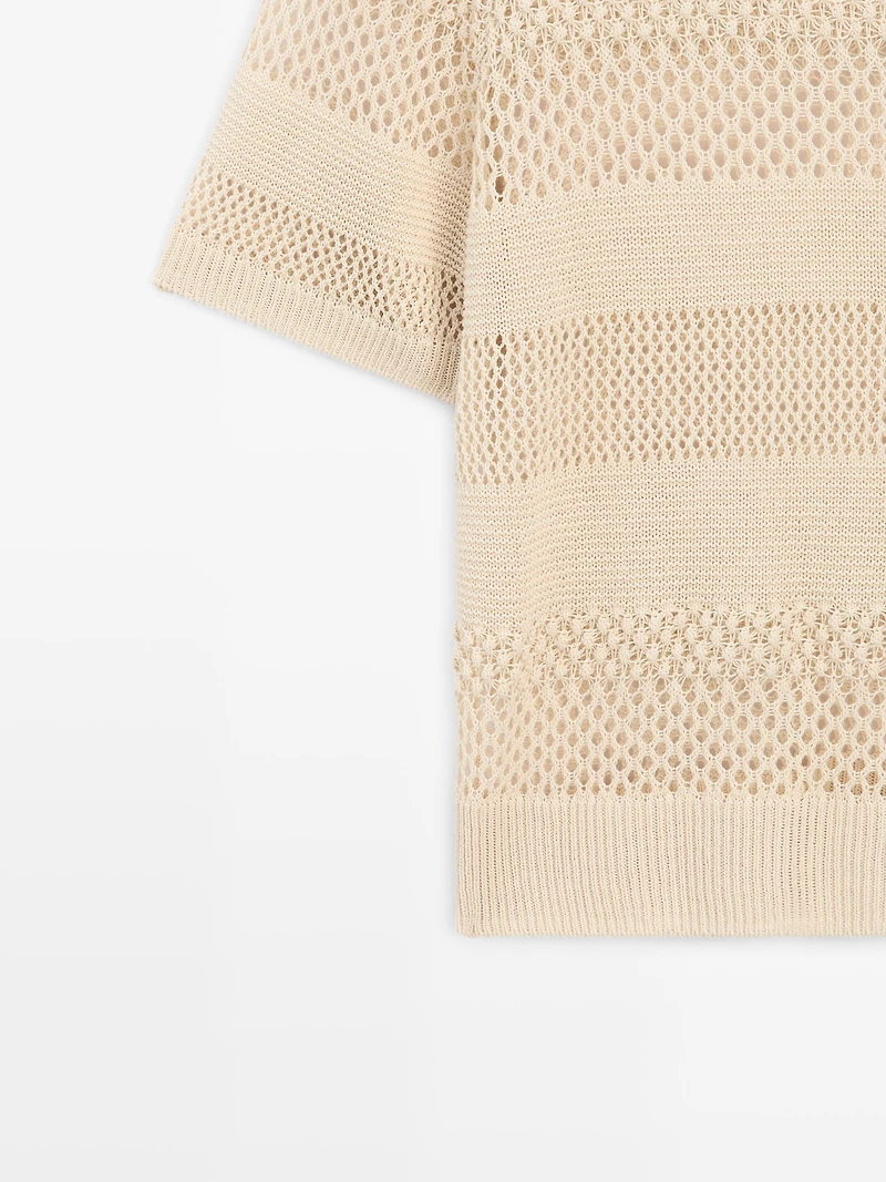 Short sleeve cutwork top