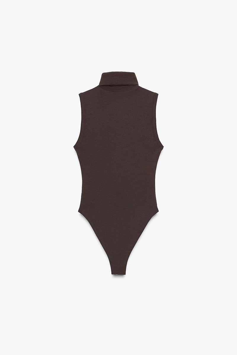 BODY BASIQUE COL MONTANT